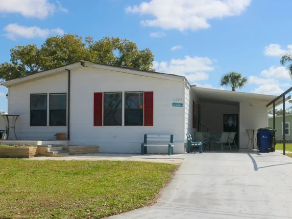 5743 Queensbury Blvd, Sarasota, FL 34241