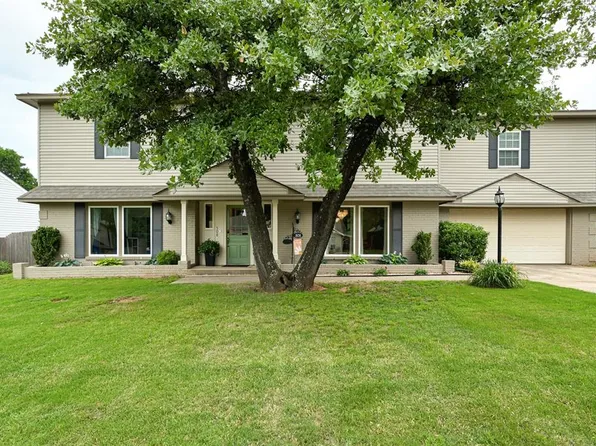 508 Ridge Rd, Edmond, OK 73034