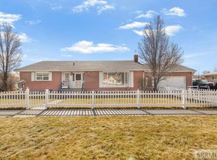 325 W 1st St N, Rigby, ID 83442