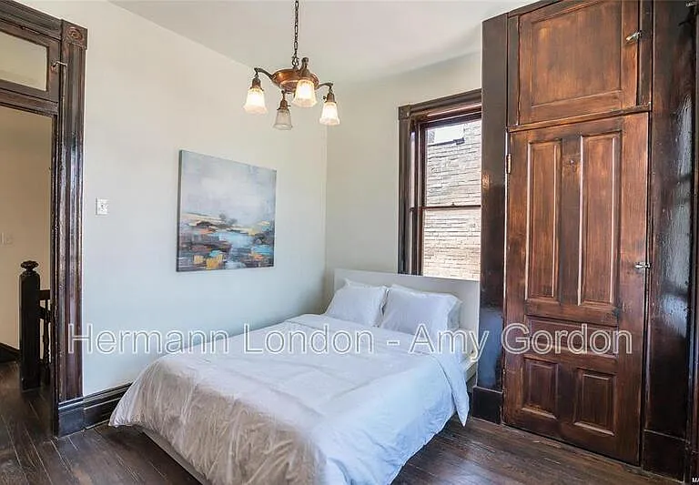 3922 Castleman Ave — Photo 38