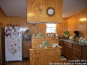 5th image of 246 Flores Oaks Dr
