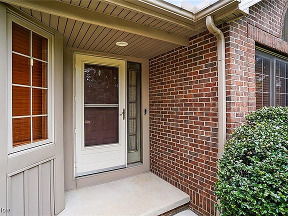 2nd image of 505 Dottie Ct