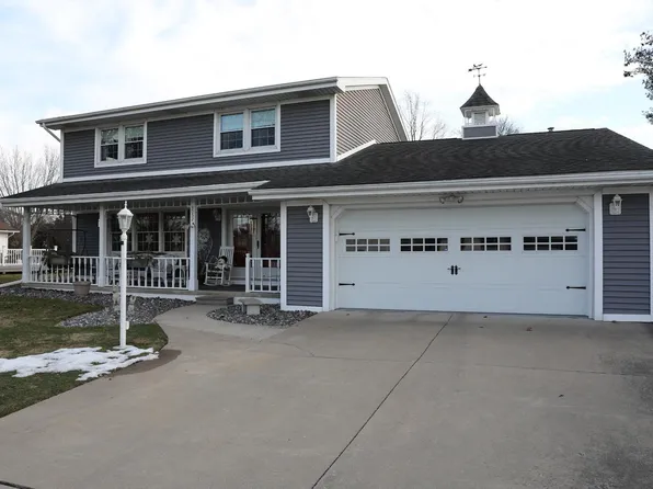 3052 Melrose Dr, Bay City, MI 48706