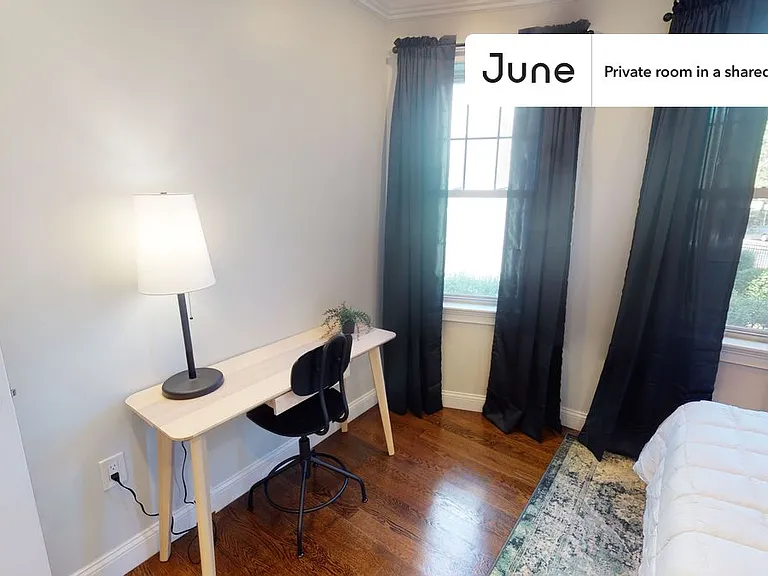 490 Washington St #D — Photo 5