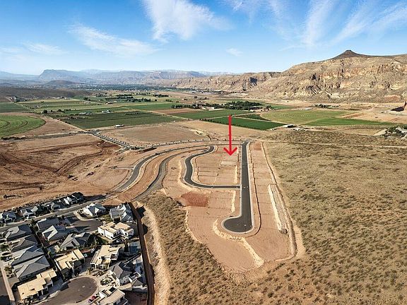 4th image of 3128 Grand Staircase Rd