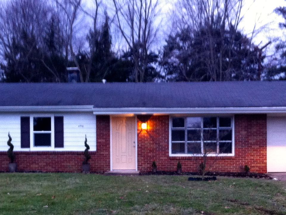1st image of 490 S Hillside Dr