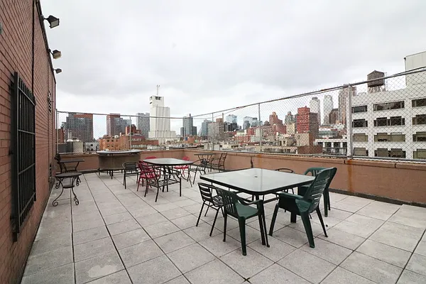 Rented by Oxford Property Group | media 31