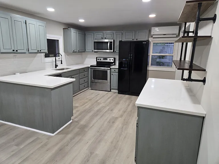 17 Maple Ave — Photo 13