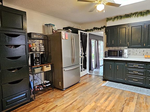 5th image of 1425 S Avenue B