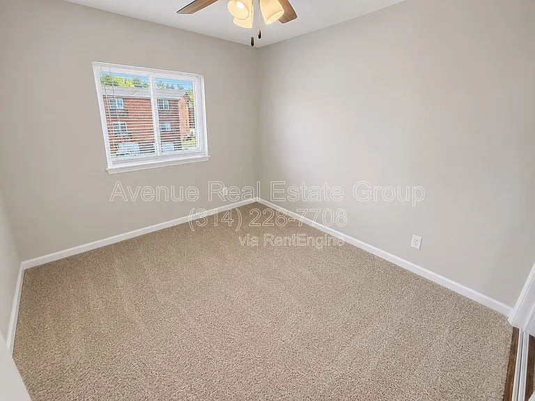 35 Cathcart Dr #D — Photo 8