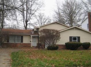 4633 Bradford Dr, South Euclid, OH 44121
