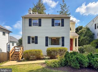 220 W Greenway Blvd, Falls Church, VA 22046