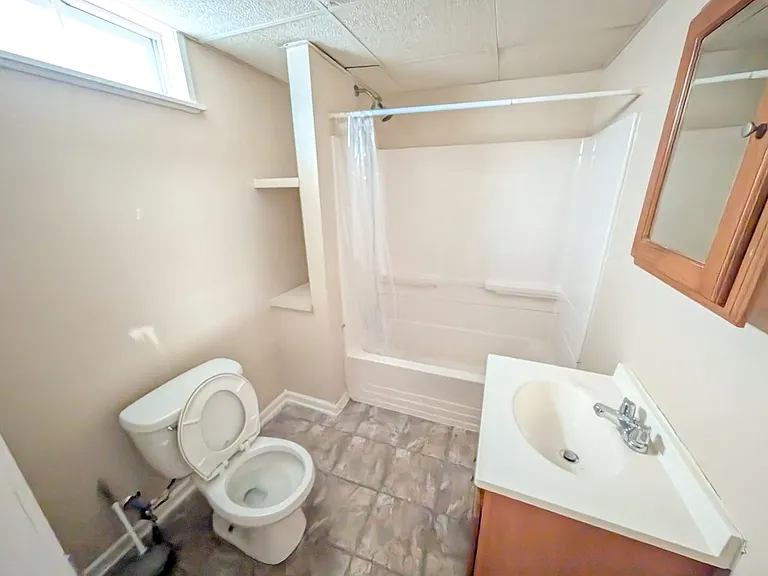 323 Hughes St #2 — Photo 4