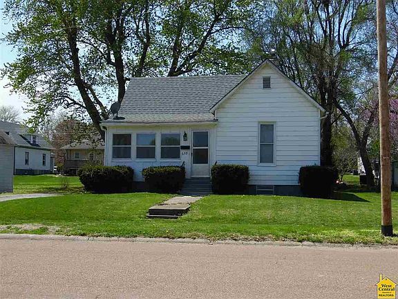 4th image of 659 S Salt Pond Ave