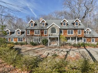 49 Fernwood Dr, Stamford, CT 06903