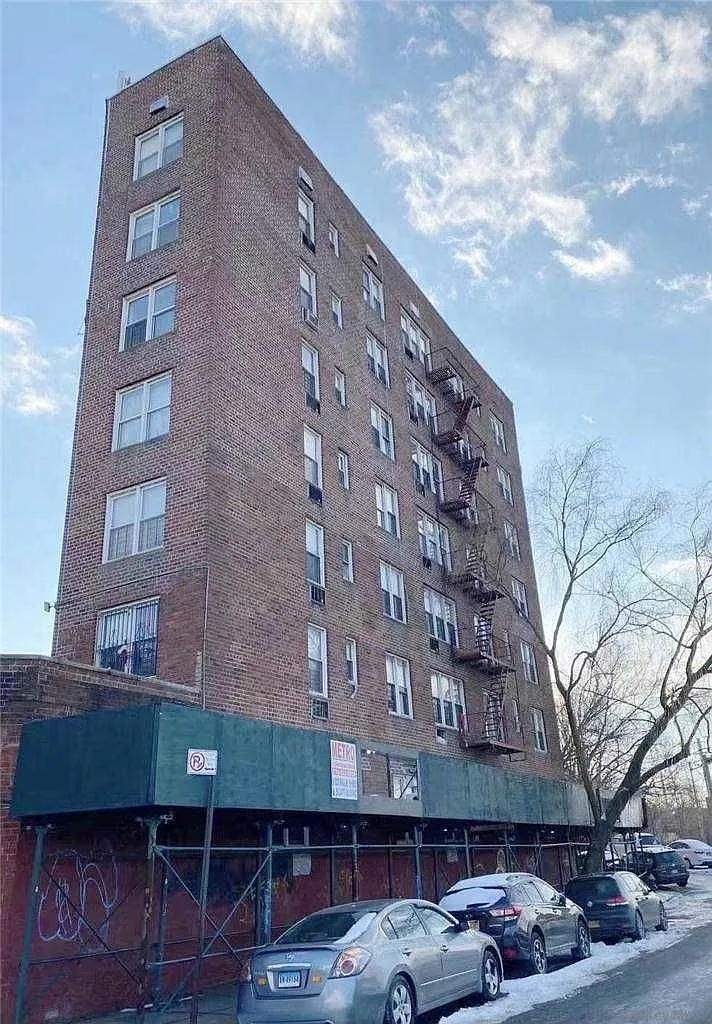 8616 60th Ave APT 3B photo 1