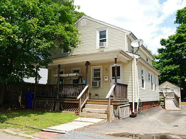 13 Washburn Ave, Rumford, RI 02916
