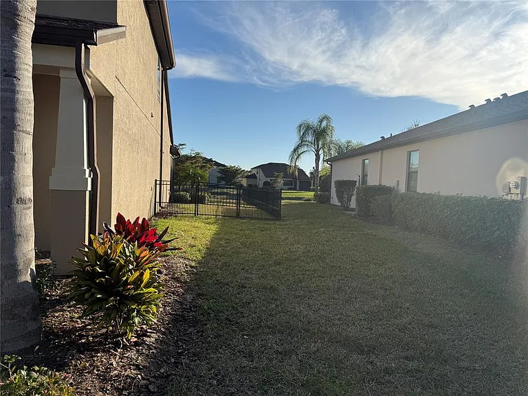 2599 Marton Oak Blvd — Photo 12