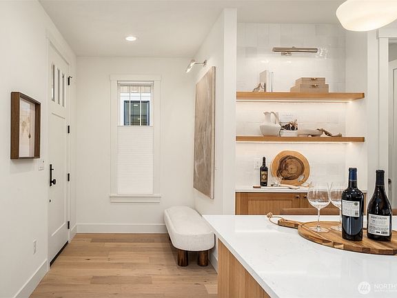 3rd image of 9323 126th Avenue NE