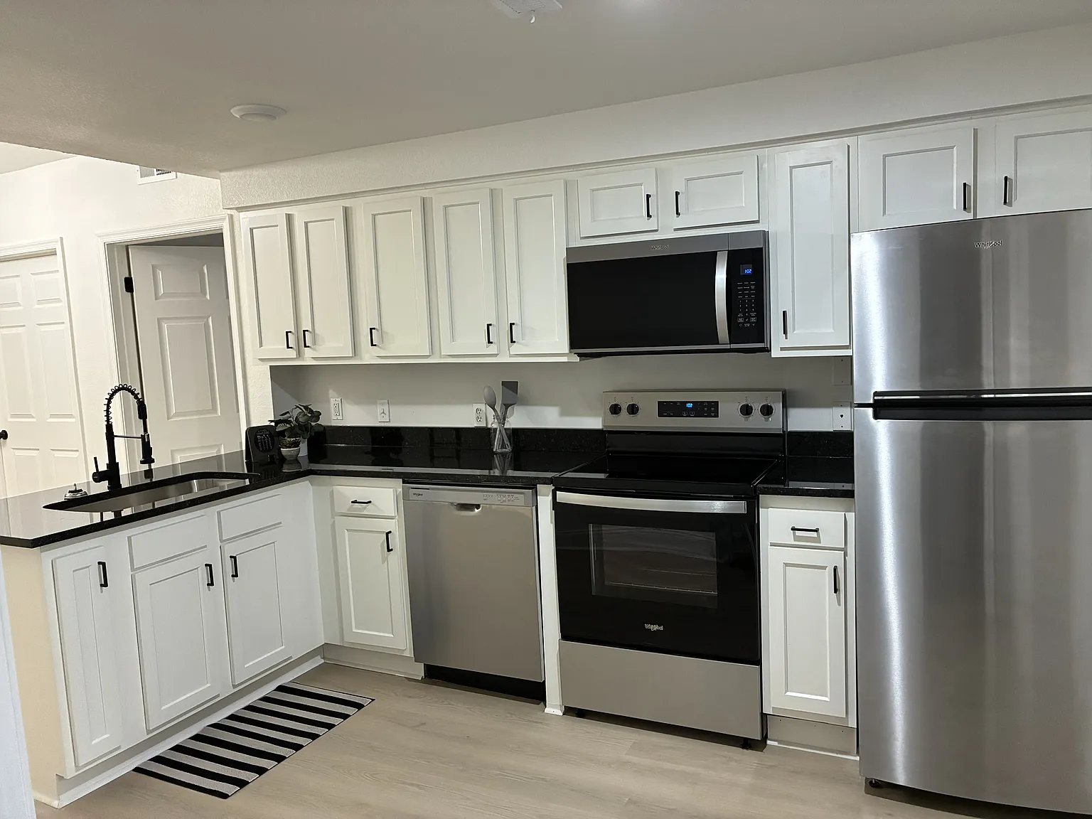 Museum Place Residences — Photo 1