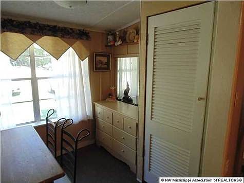 4th image of 6223 Pleasant Hill Dr