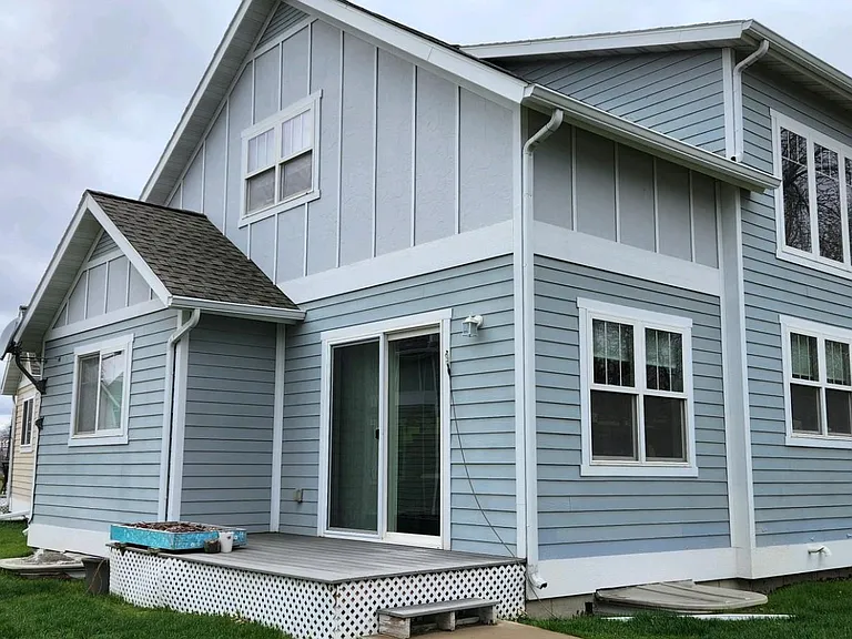 2333 Northern Lights Dr — Photo 3