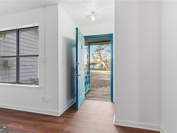2nd image of 7632 Tara Rd