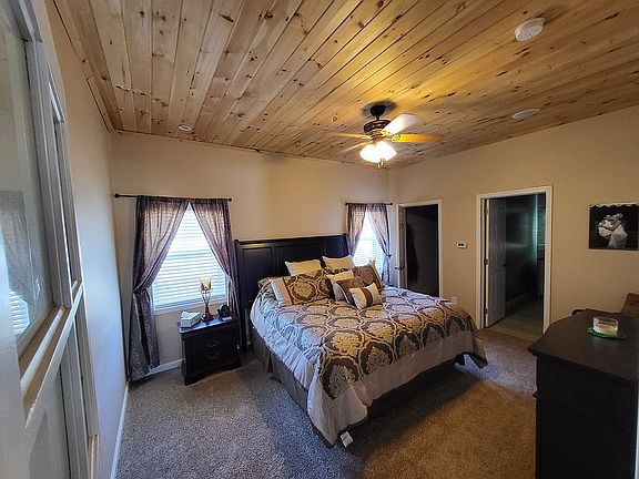 Master suite