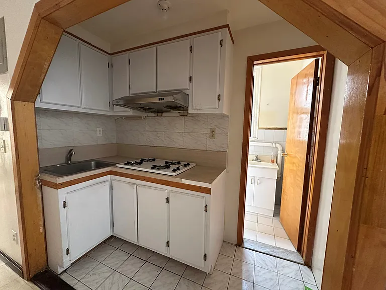 4012 8th Ave #2B — Photo 3