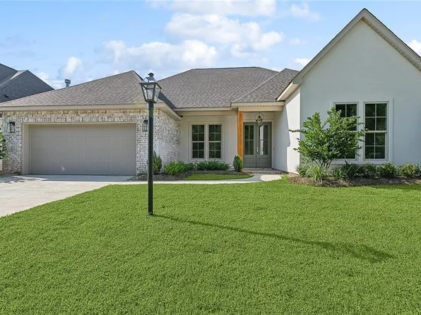 67482 Antioch Dr, Mandeville, LA 70471