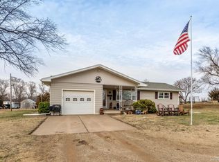 1663 Aspen Rd, Bennington, KS 67422