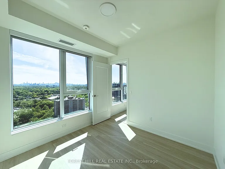 60 Central Park Dr #2504 — Photo 7