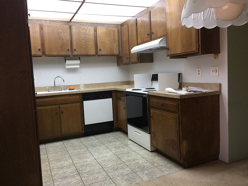 2nd image of 875 N Kathleen Ln APT A