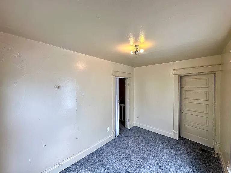419 Bartram Ave — Photo 7