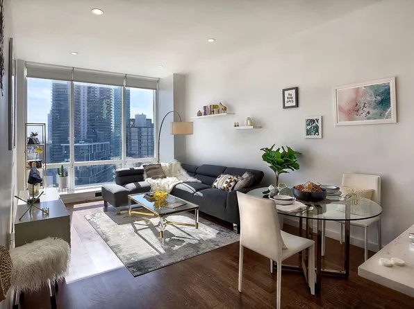 27-17 42nd Road image 2 of 10