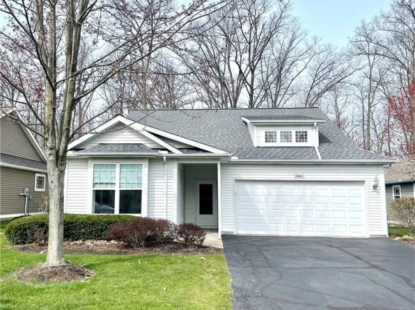 1982 Buckingham Dr, Avon, OH 44011