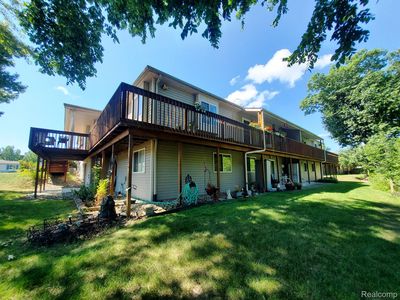 1011 Parkwood Dr, Grand Blanc, MI, 48439