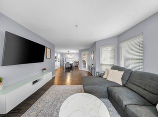 19236 Ford Rd #306, Pitt Meadows, BC V3Y2K1