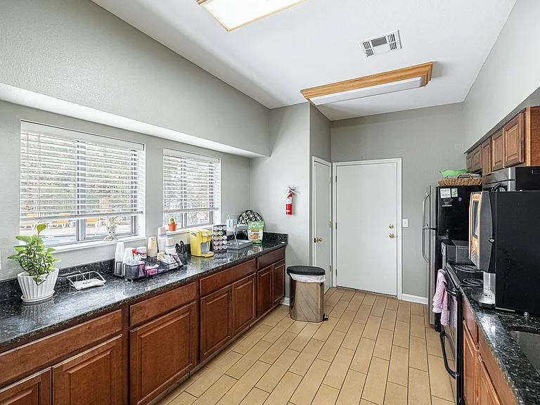 Rosehill Pointe — Photo 21