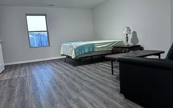 Huge bright light bedroom 1