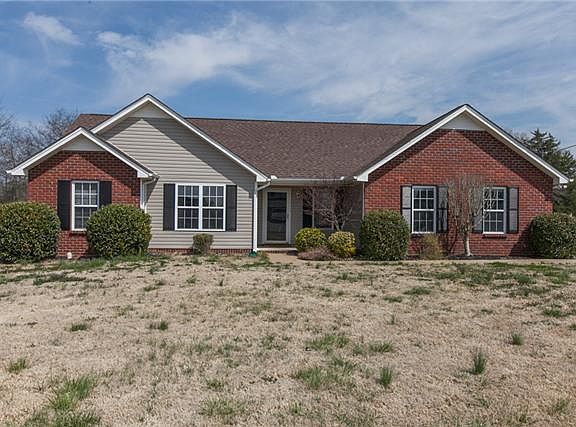 2nd image of 207 Mallow Dr
