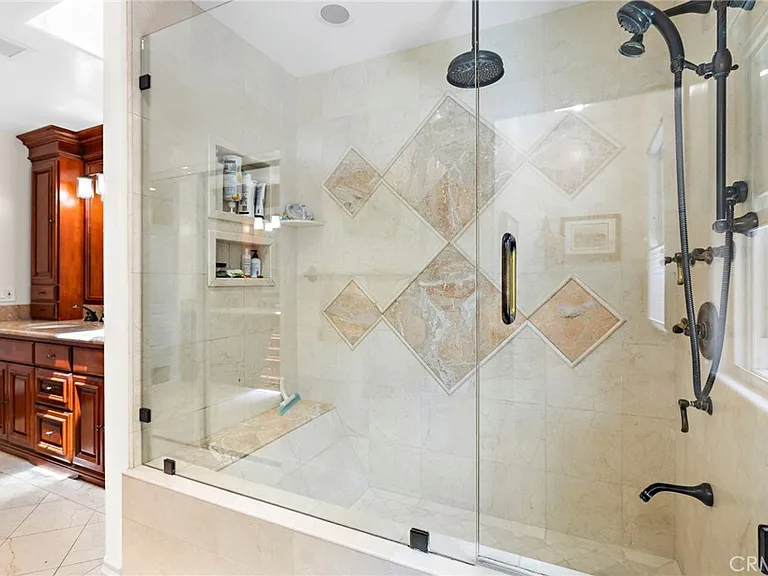 1106 Skyline Dr #1 — Photo 19
