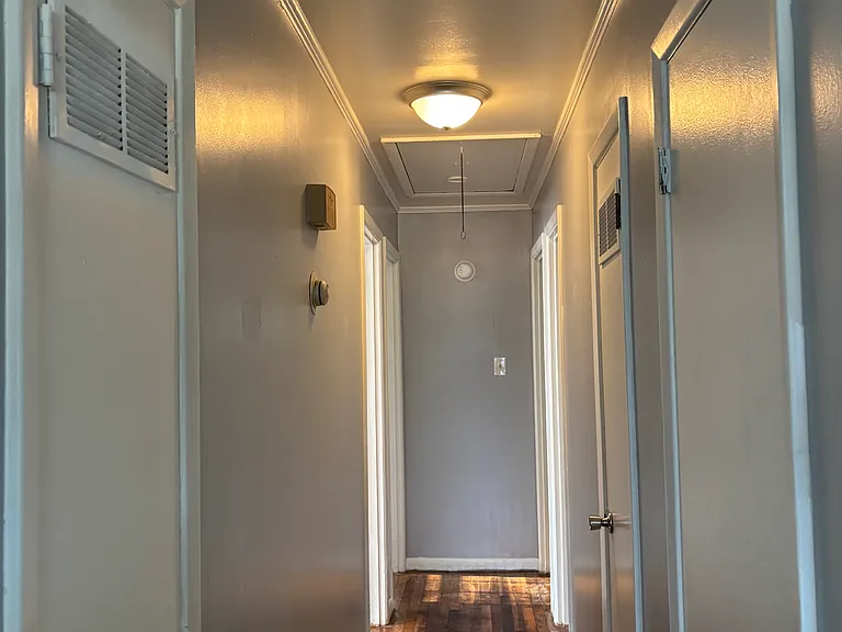 1016 Dixie St — Photo 6