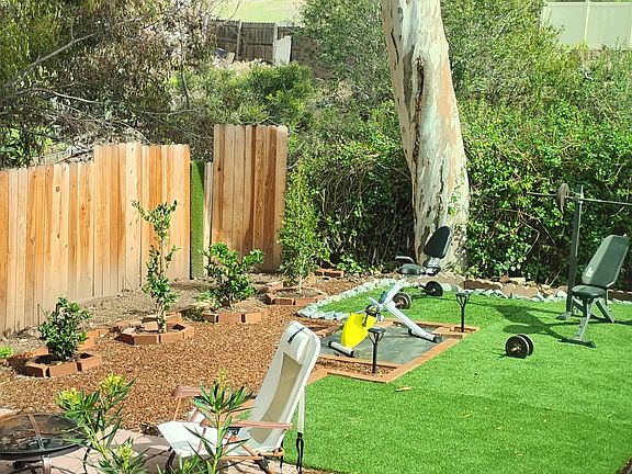 More of the backyard area -- great for doing yoga or working out!