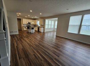 5162 Meadowsview Ln, Hilliard, OH 43026
