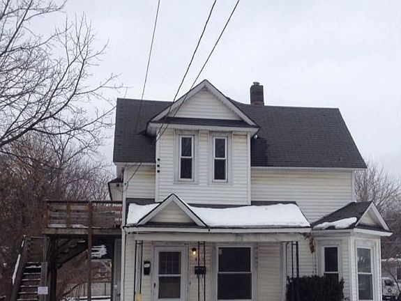 2nd image of 917 Alpine Ave NW