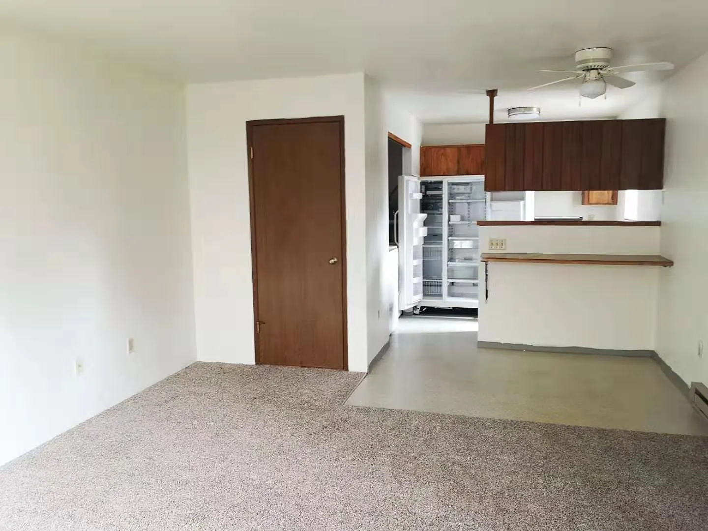 2 bed, 874 sqft, $1,000 — Photo 2