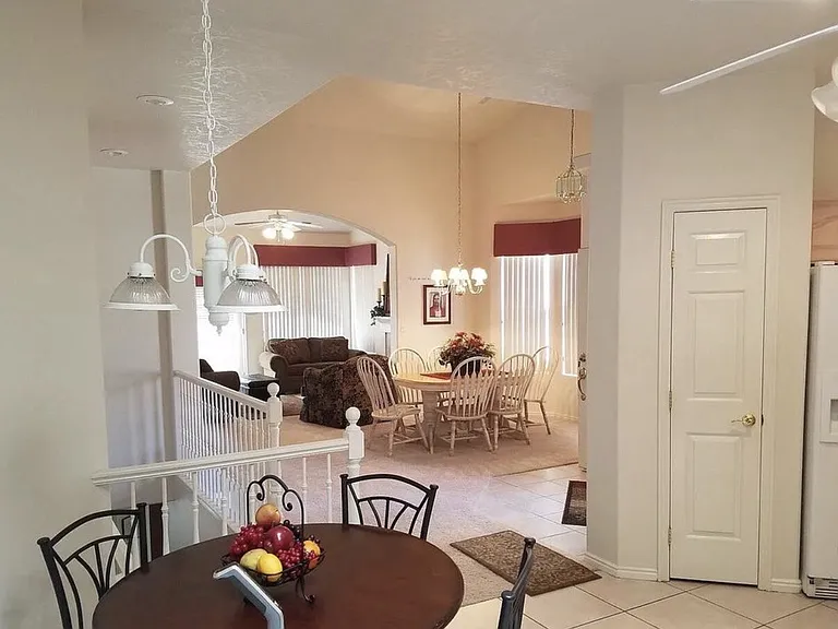 149 N Turnbury Ln — Photo 32