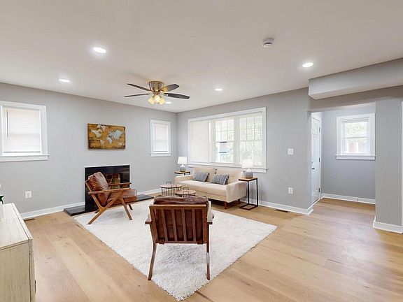 4th image of 3301 Cedarhurst Rd