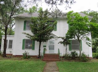 3229 Procter St, Port Arthur, TX 77642